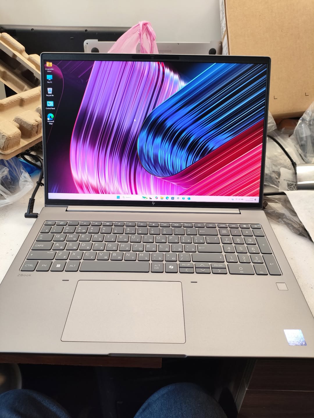 Bacardan yeni oyun noutbuku. HP ZBOOK — 5,000₾