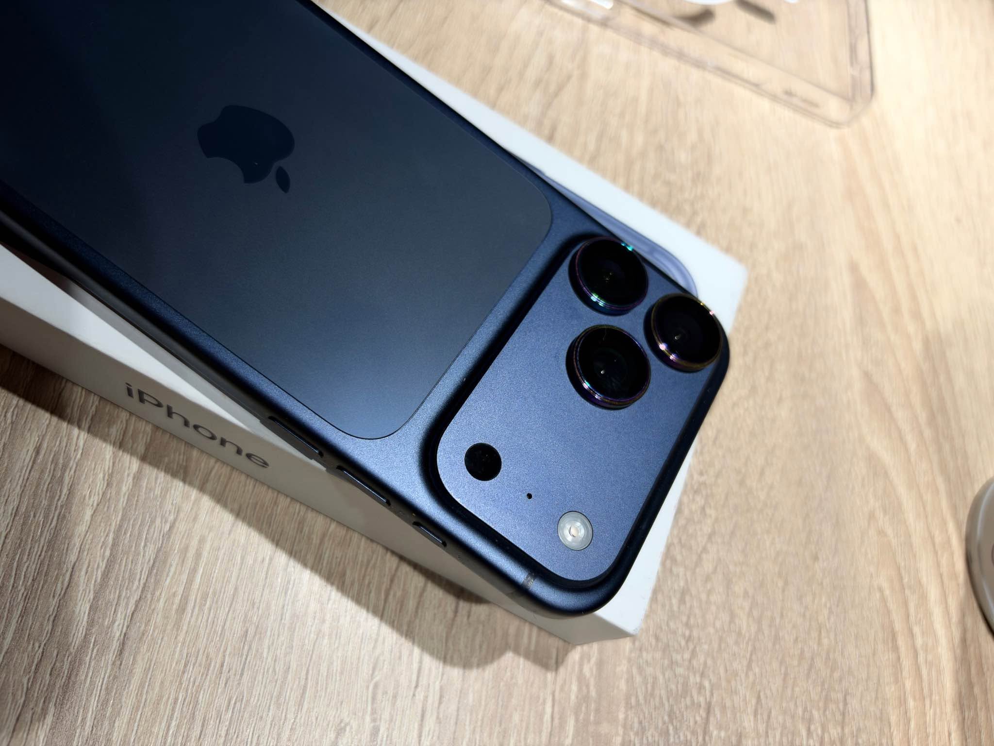 iPhone 17 Pro Max, батарея 94%