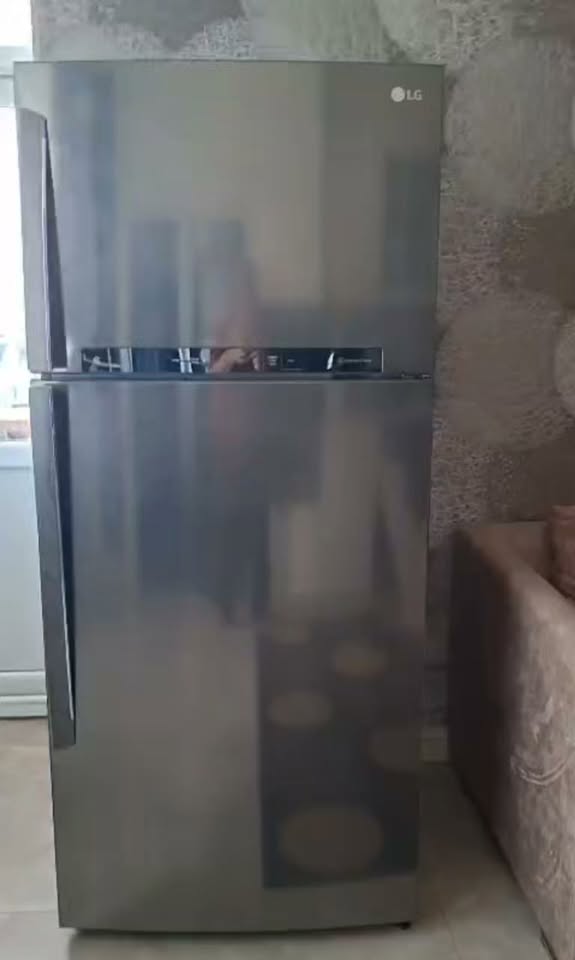 LG No Frost soyuducu, əla vəziyyətdə