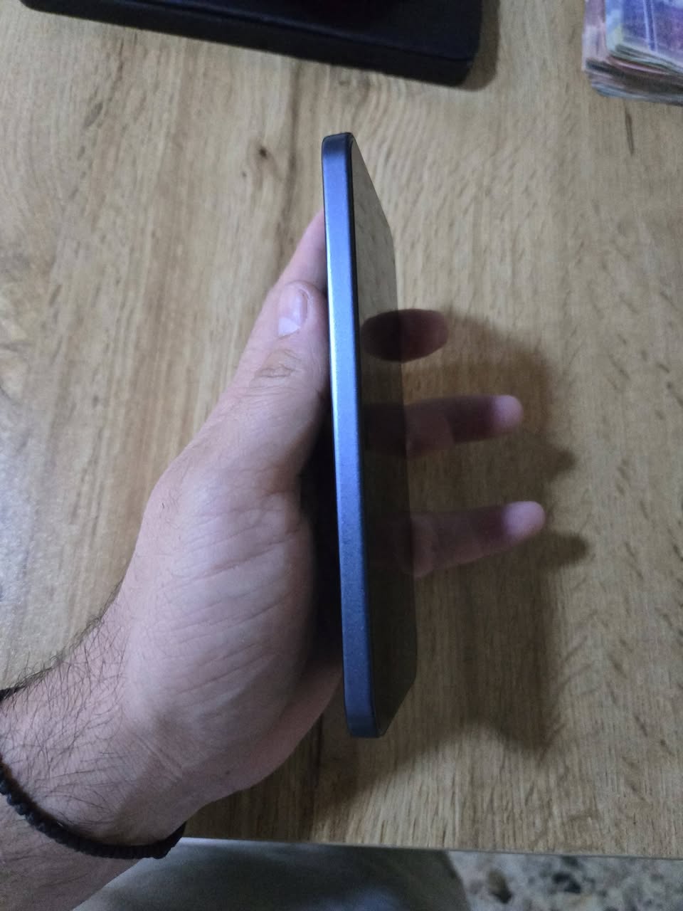 იყიდება HONOR 400, 12/512 GB მეხსიერებით — 750₾