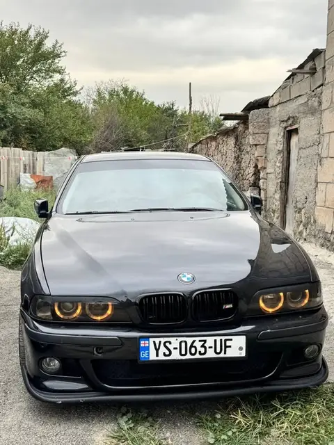 Ավտոմեքենա 2000