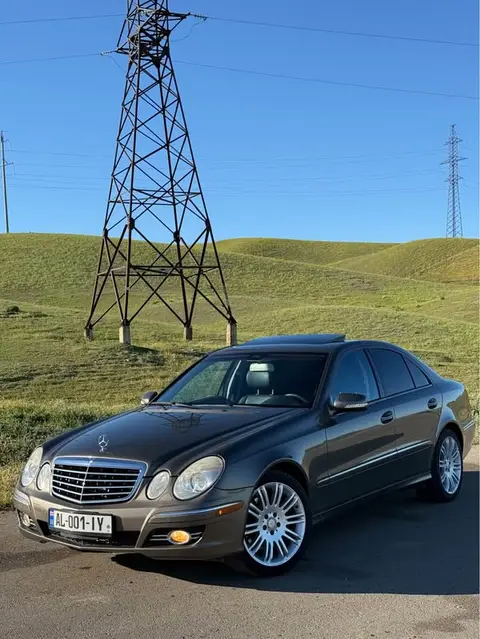Mercedes-Benz E-Class 2008