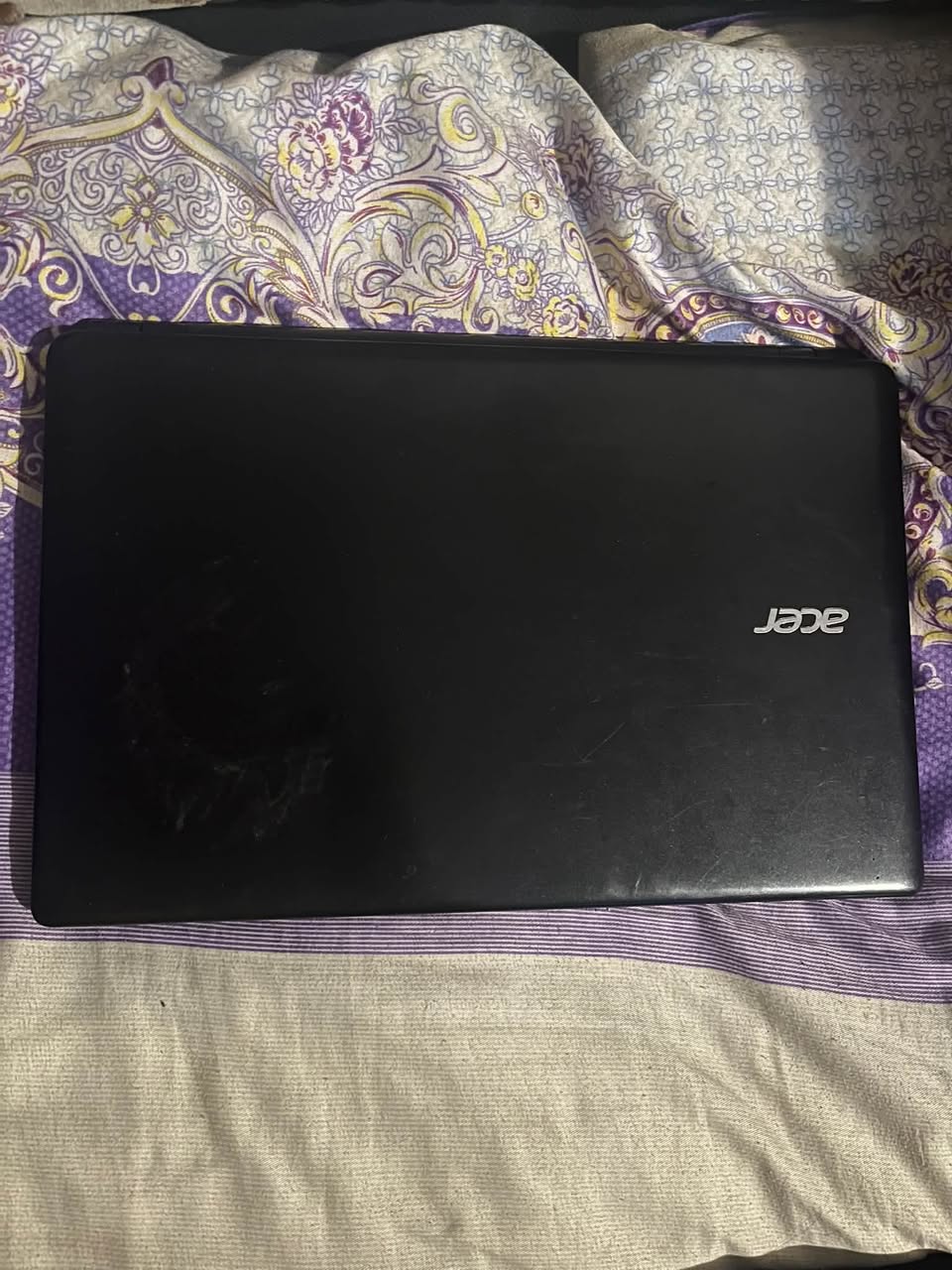 Acer ლეპტოპი, ირთვება