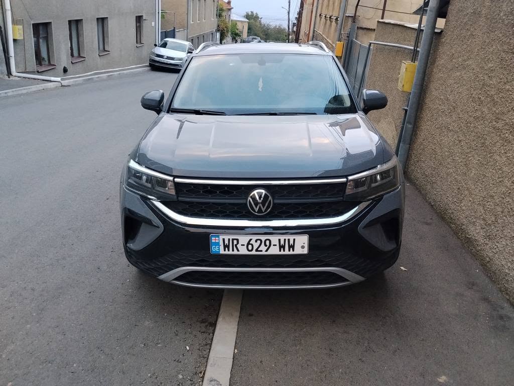 Taos 2021 modeli 1.5 turbo 4x4 modelini 15,000 dolarla aldım.