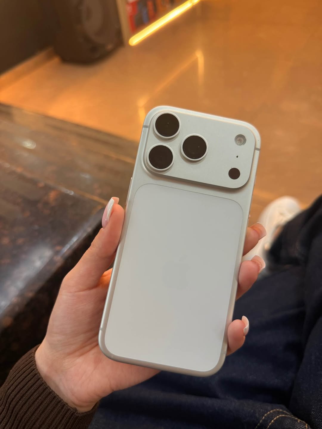 Ideal condition iPhone 17 pro — 320,000֏