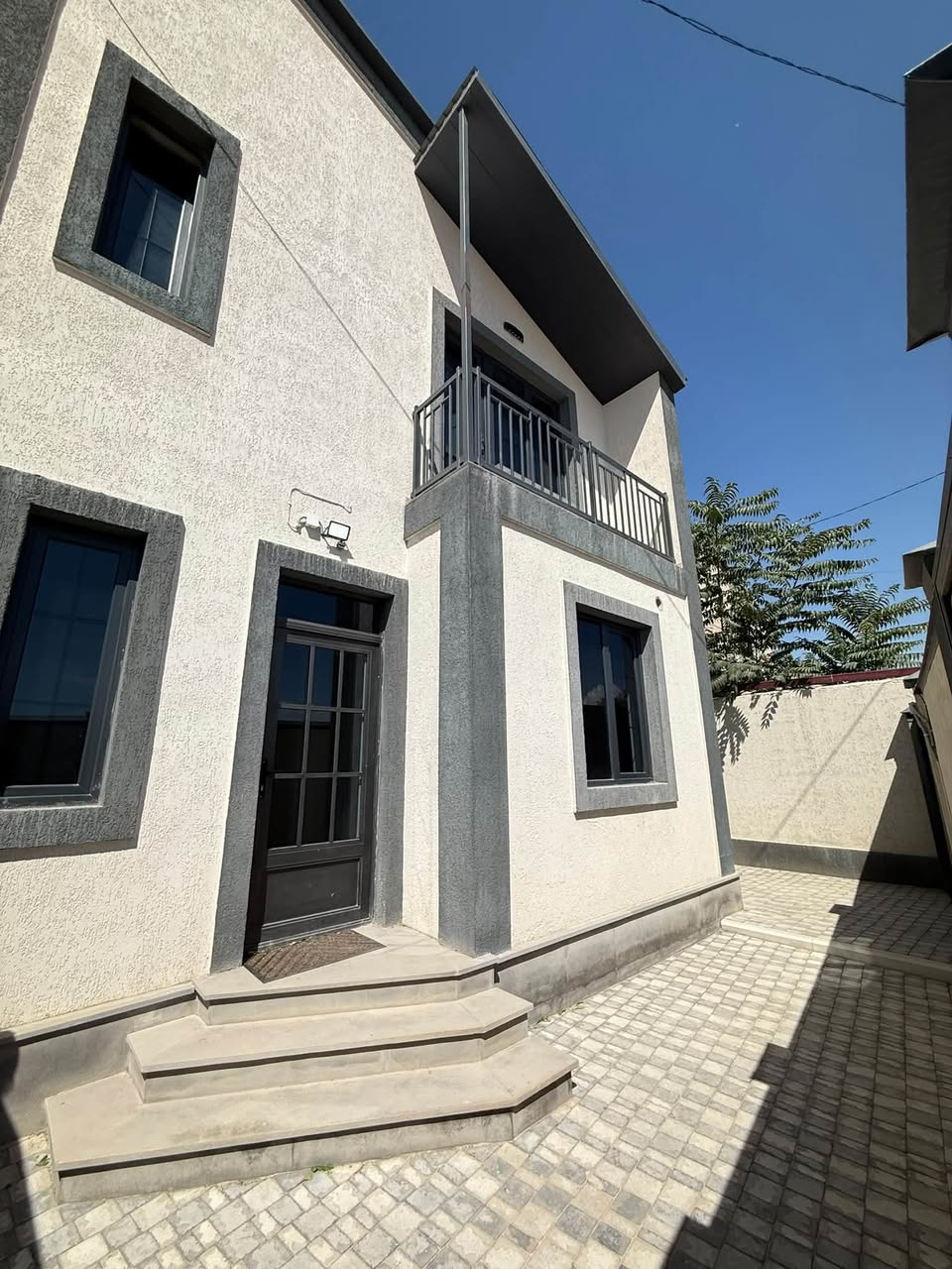 Տուն, Երևան — $215,000