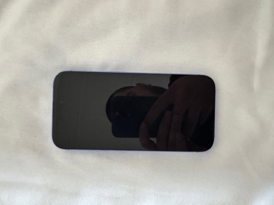 იყიდება Iphone 16 128 გბ 90% — 1,200₾