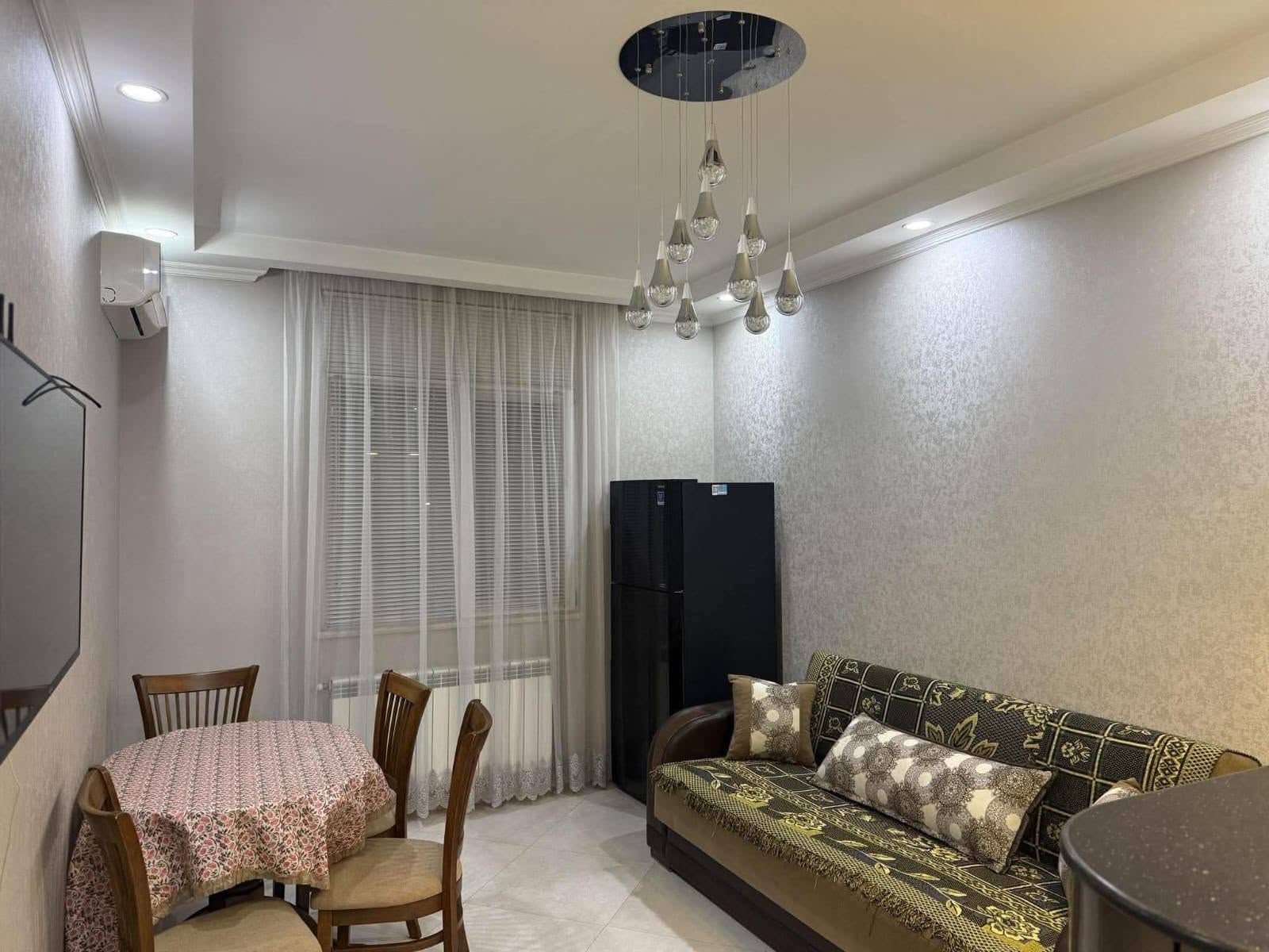 იჯარით გასაცემია 1 ოთახიანი ბინა, ბათუმი — $550
