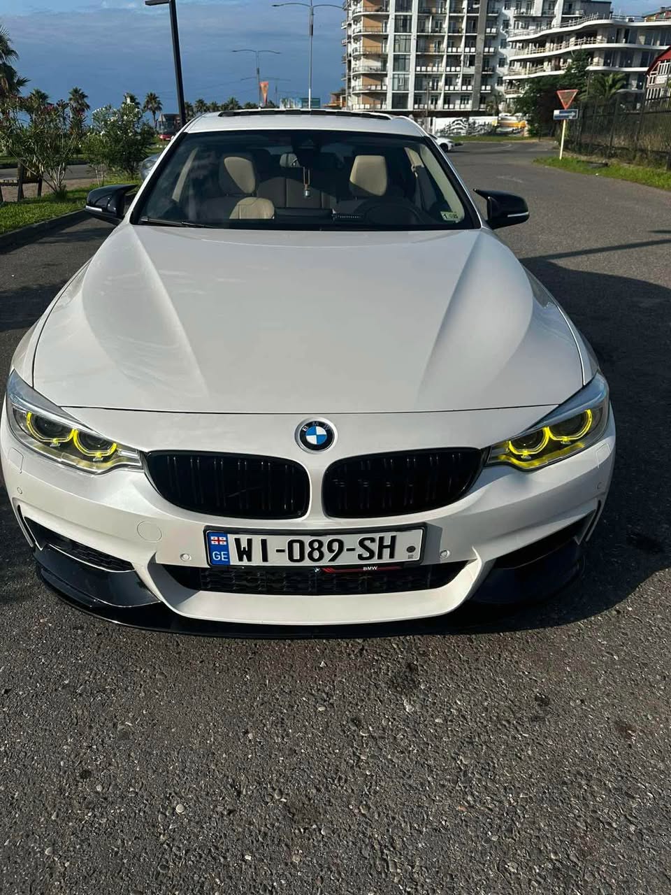 BMW 2014 — 12,000$