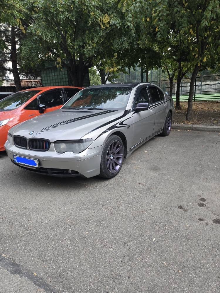 გავცვლი ან გავყიდი 4000 $. BMW 2002