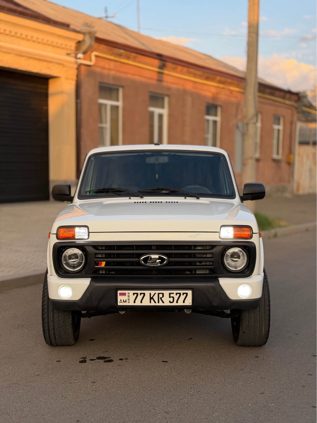 Avtomobil 2023 — 11,000$