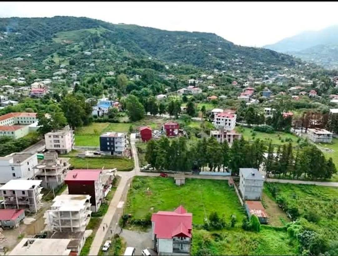 სახლი ბათუმში, 82 კვ.მ., 199 კვ.მ. მიწა