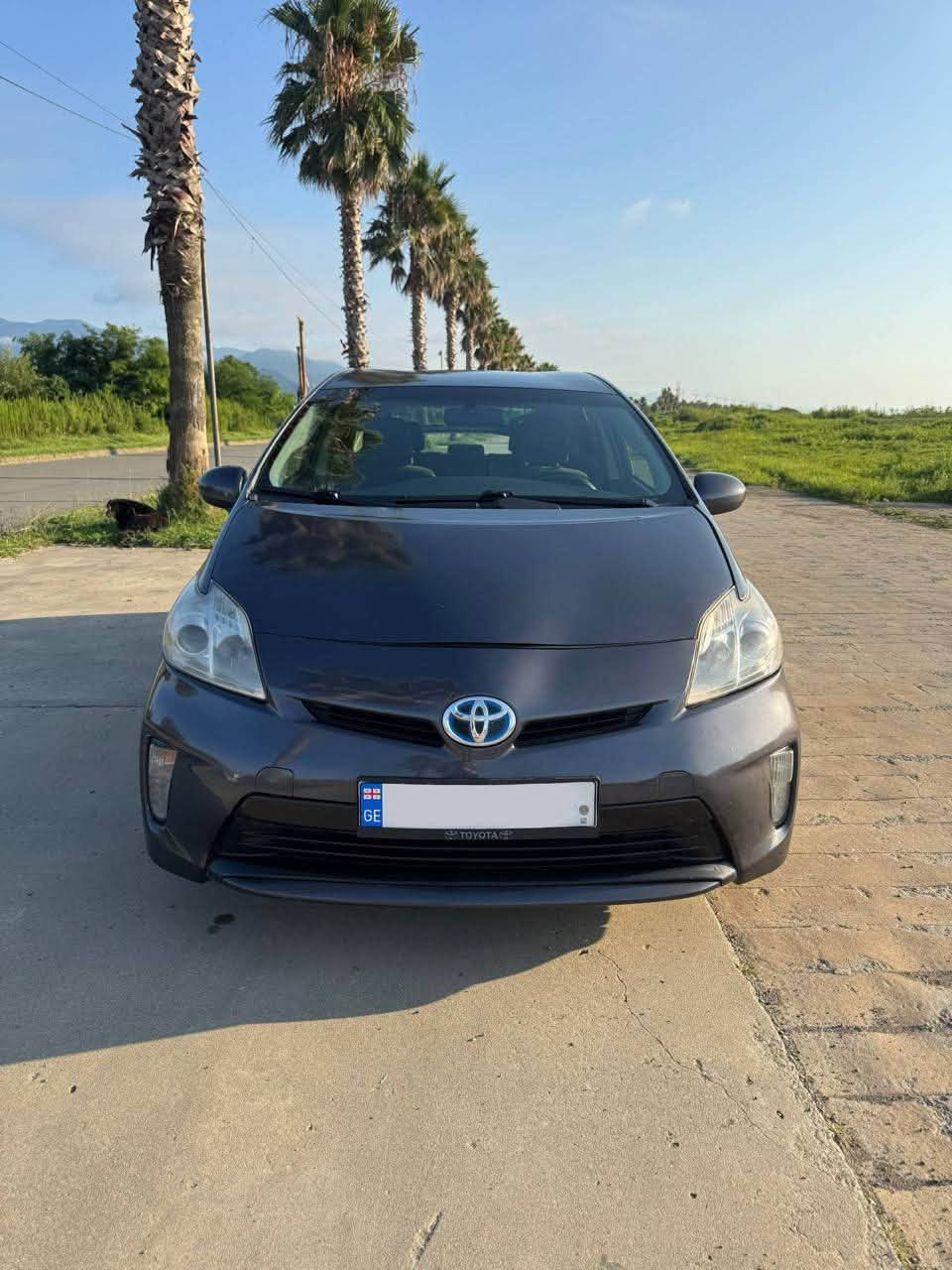 Toyota Prius-ը 2012 թվականին — 5,300$