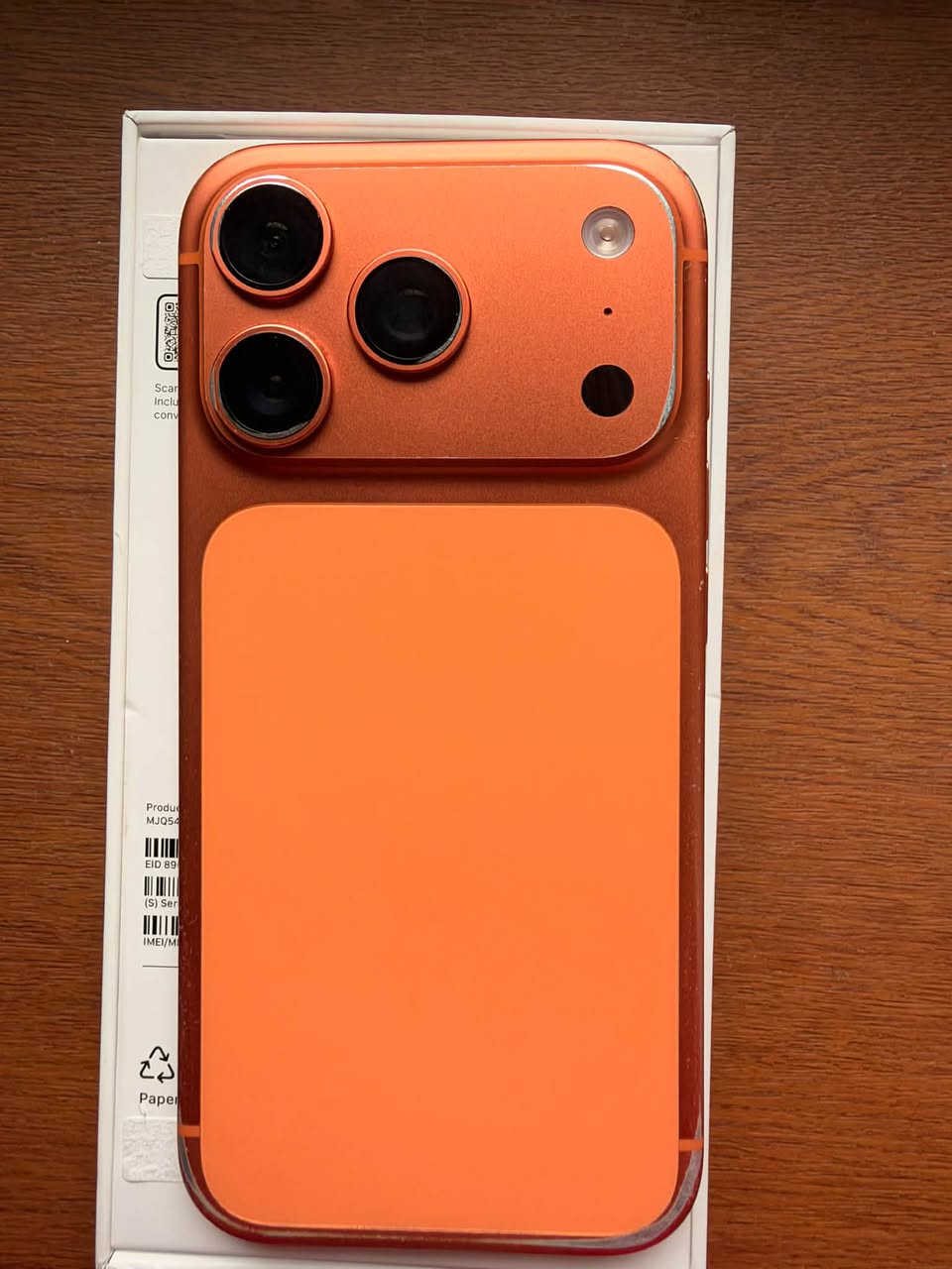 iPhone 17 Pro, 90% battery
