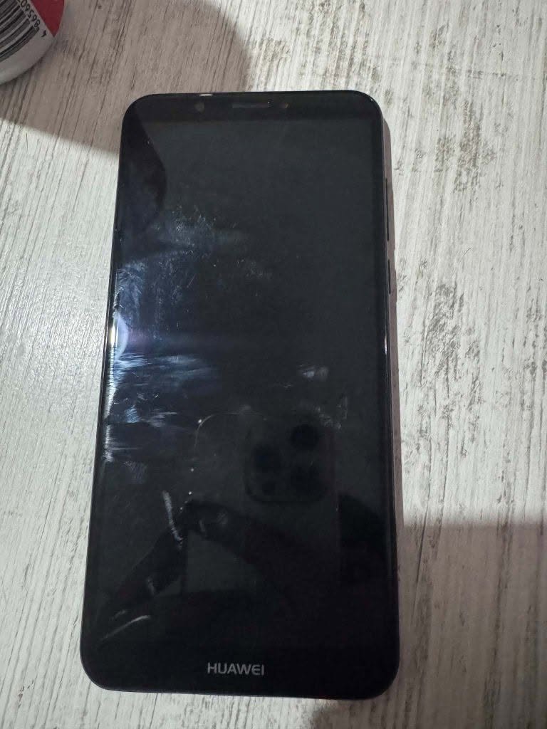 Iyideba saswrafot Huawei y7 Prime 6 — 100₾