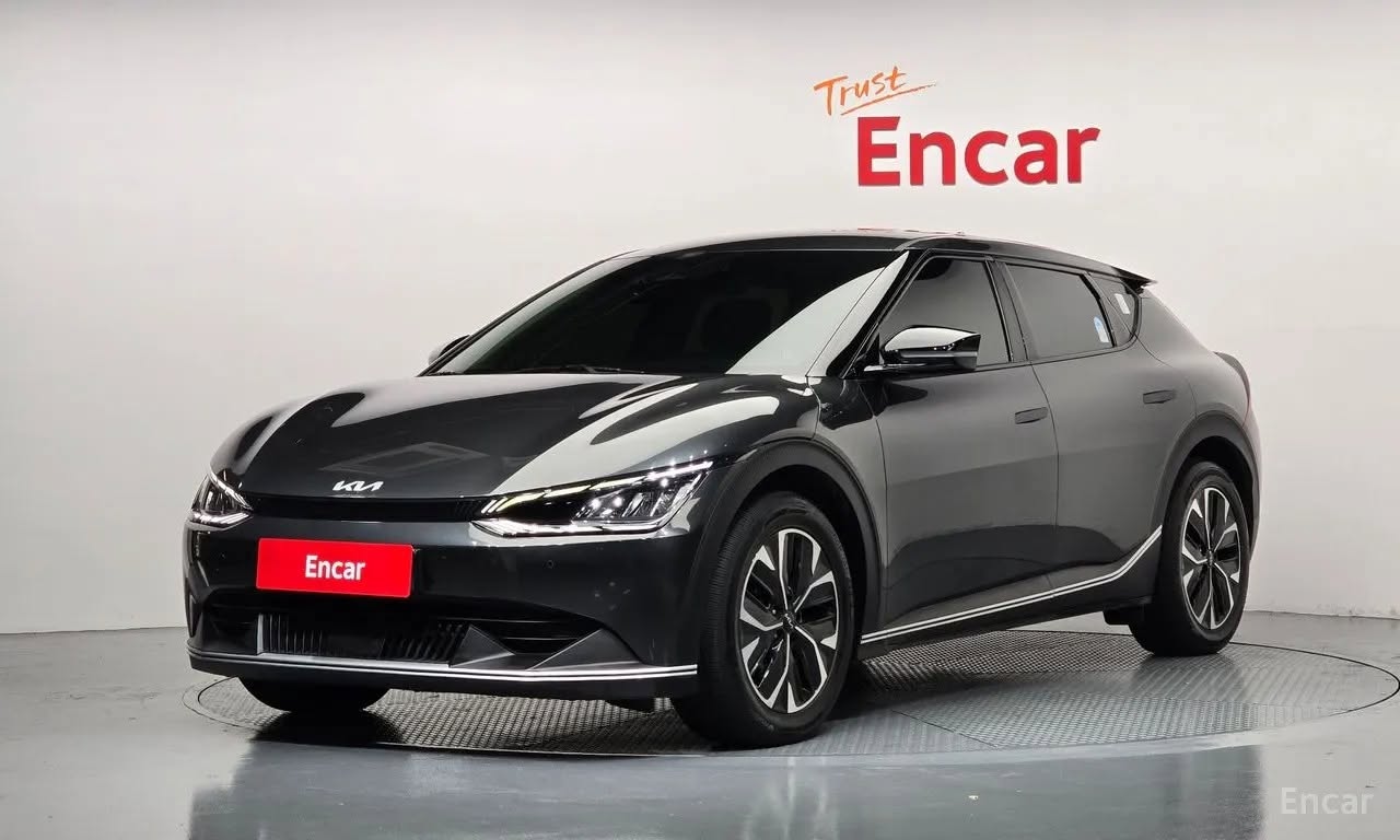 Kia EV6 2024 — 12,500$