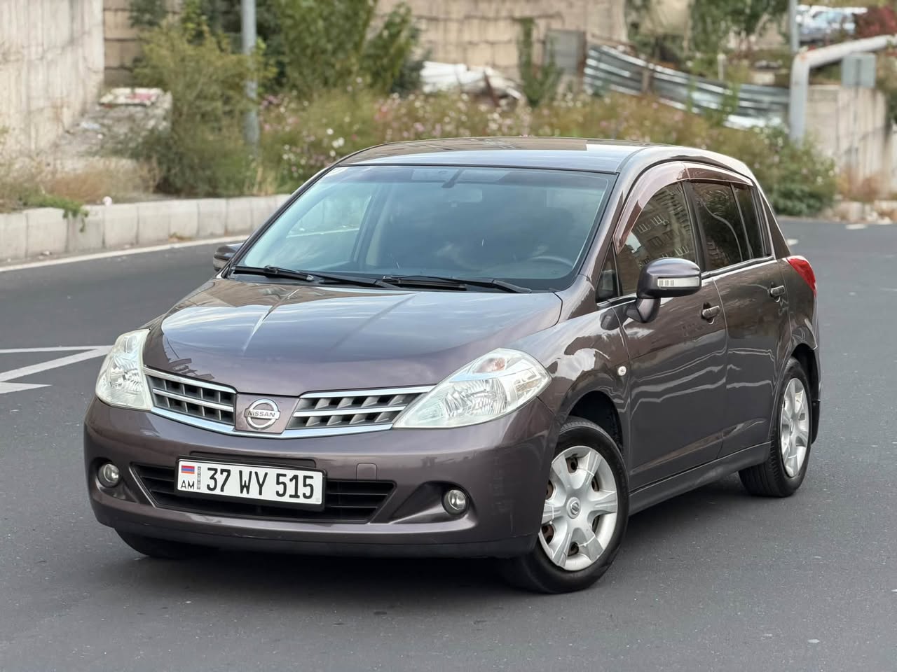 Nissan Tiida 2008 — 5,200$