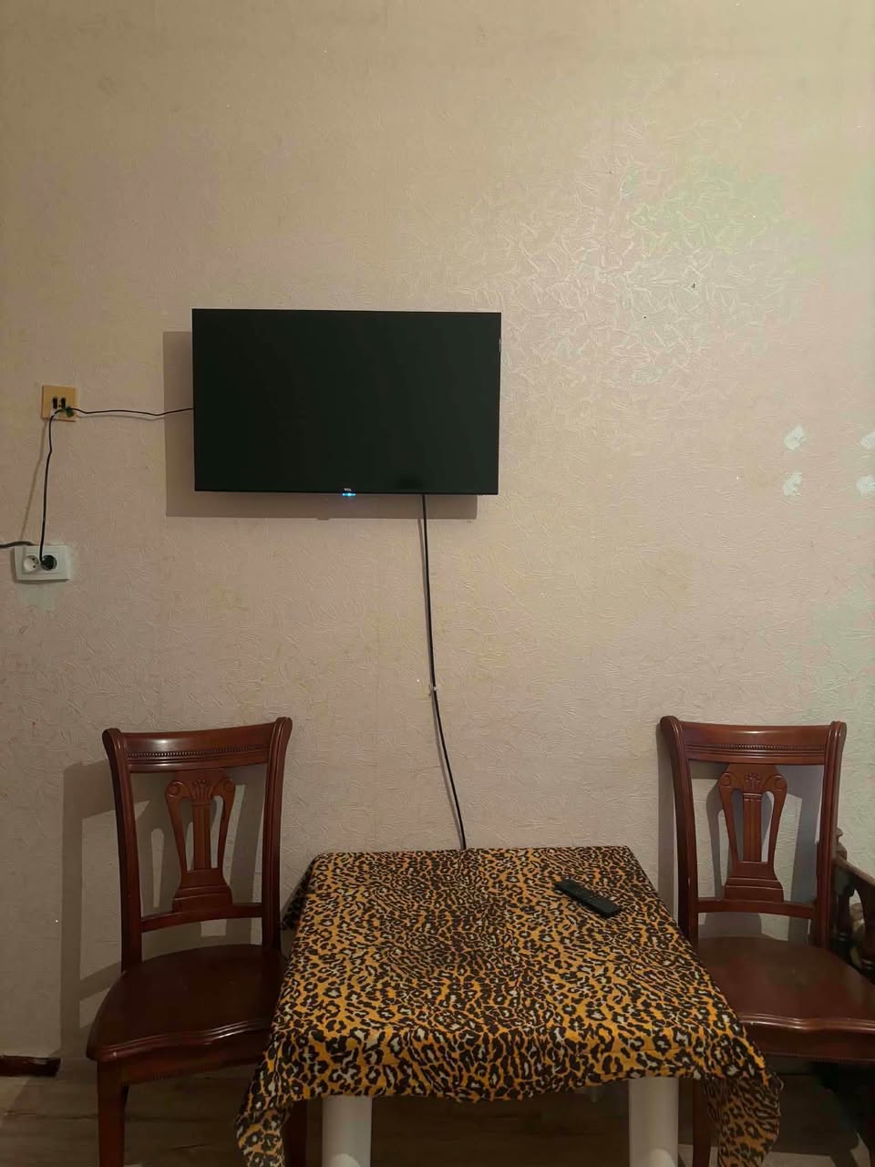 In Kutaisi, on the first turn of the Youth, a one-room apartment for rent