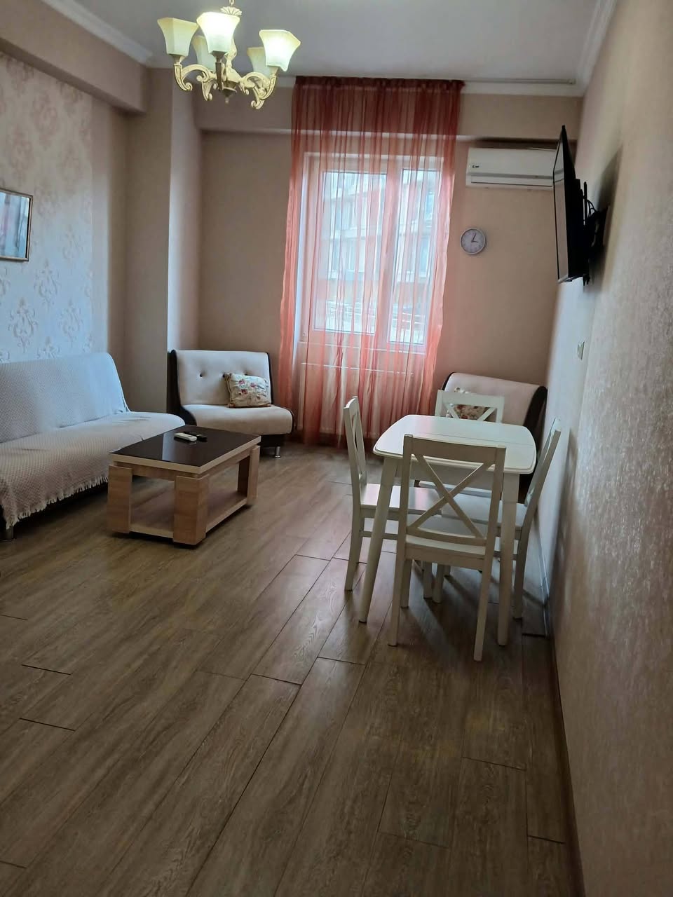 იყიდება ბინა, თბილისი — $600