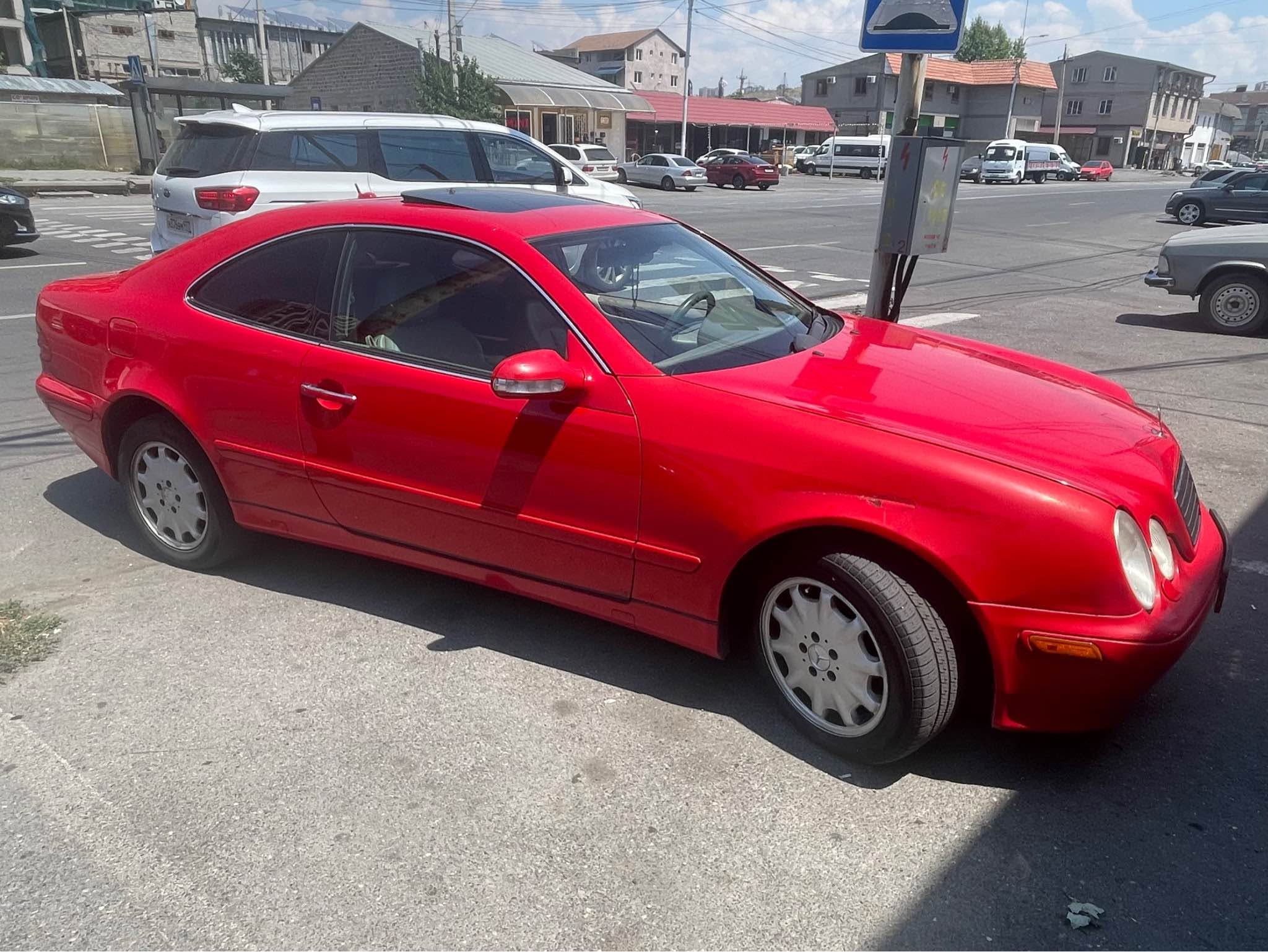 Avtomobil 1240000 AZN