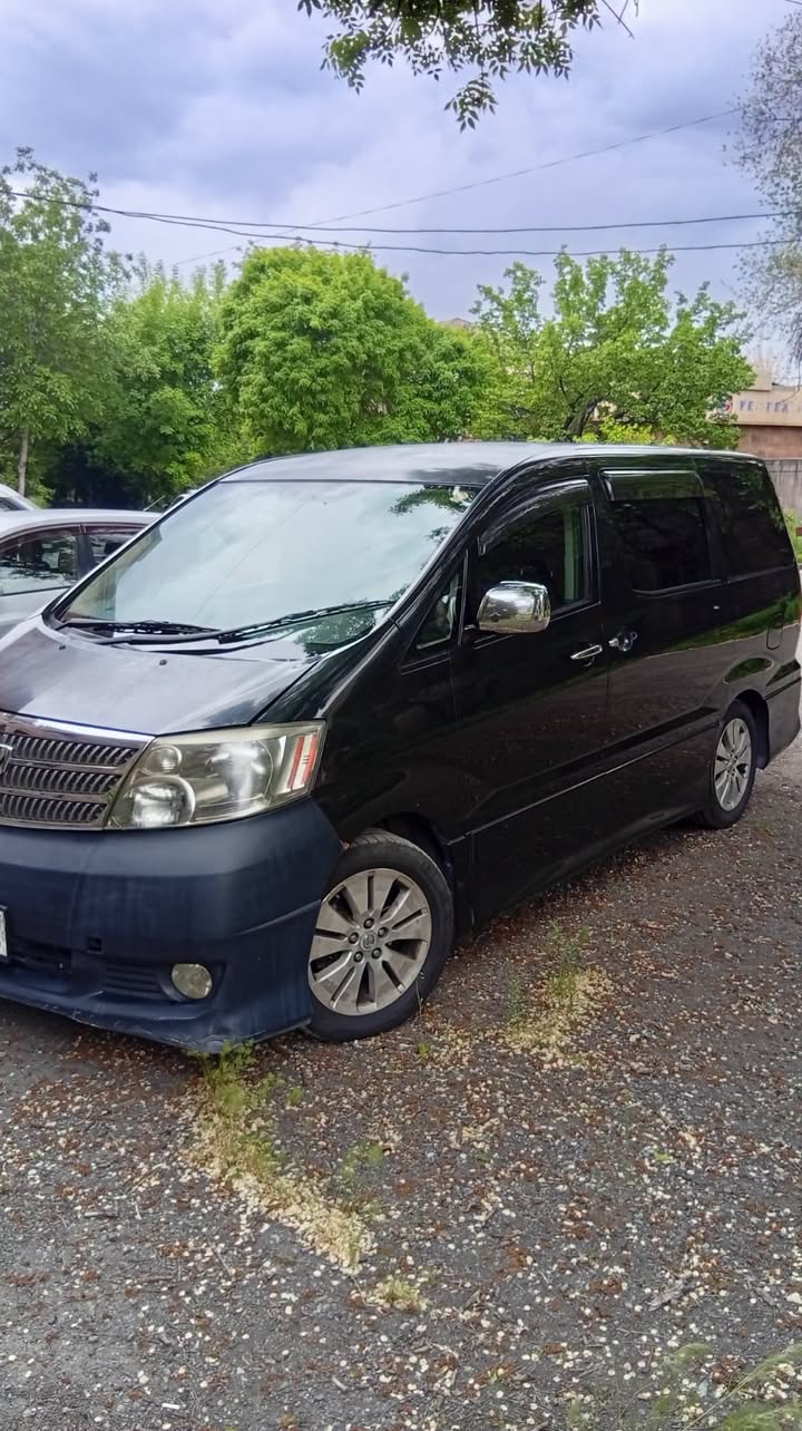 Toyota Alphard 2002