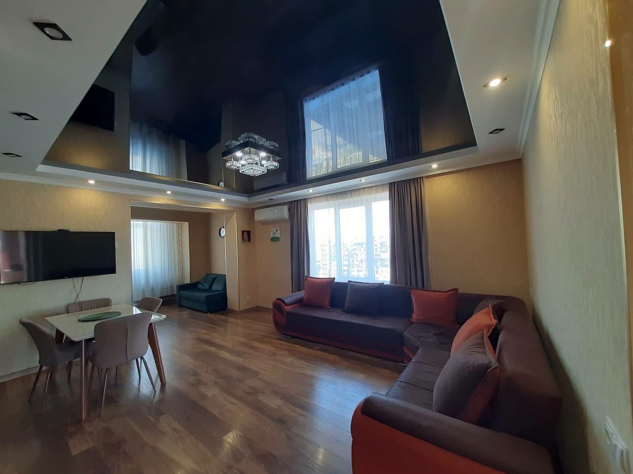 იყიდება 3-ოთახიანი ბინა, რუსთავი — $93,000