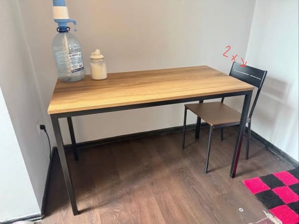 Обеденный стол 140x60 и 2 стула IKEA