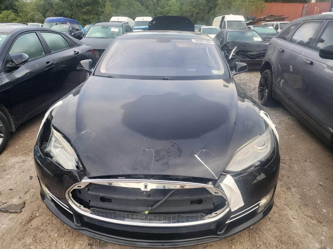 Tesla Model S 2000