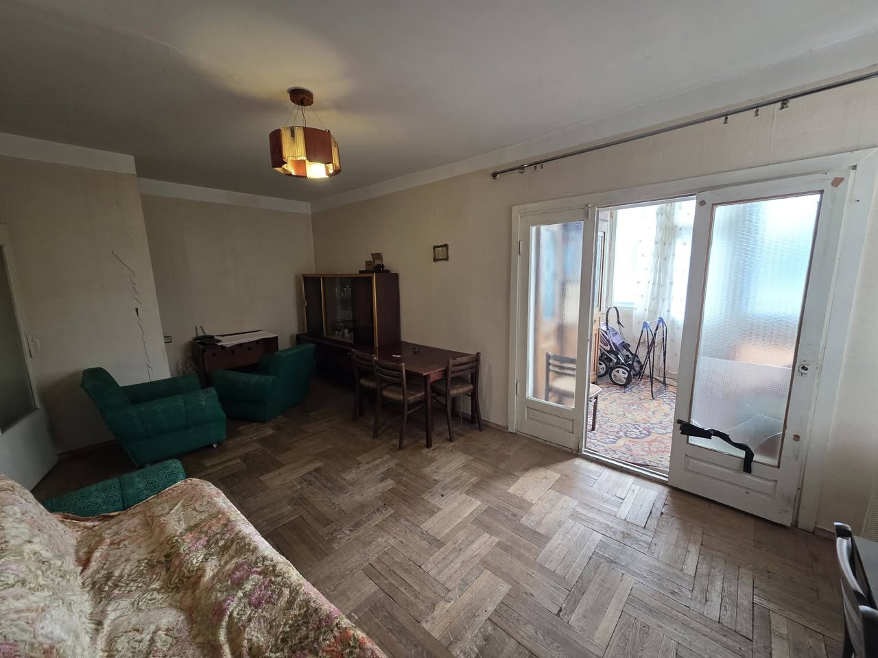 იყიდება 2-ოთახიანი ბინა, თბილისი — $87,000