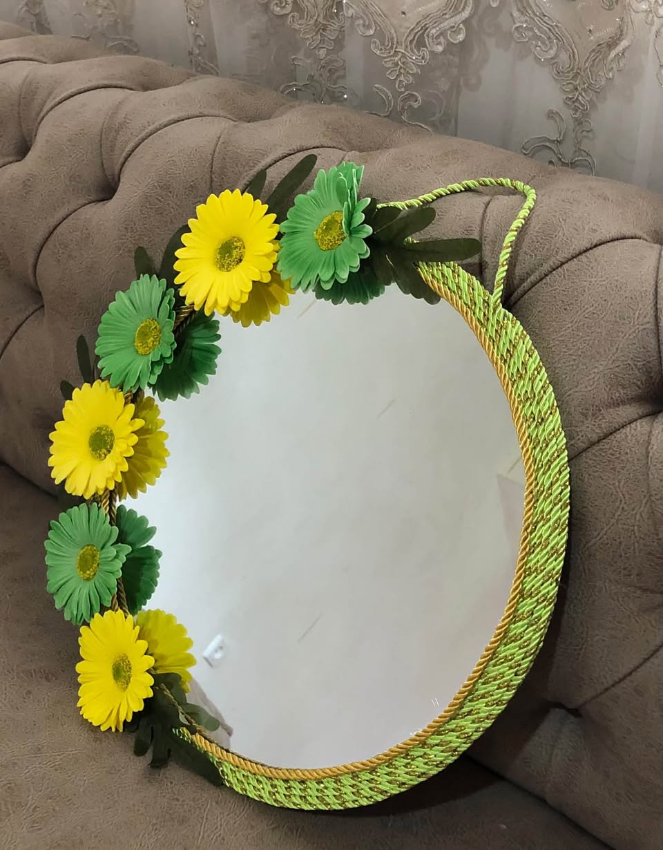 Satışda "qərbələr" ilə güzgü 🪞💛💚💐🌼🌼Mənə şəxsi mesaj yazın…
