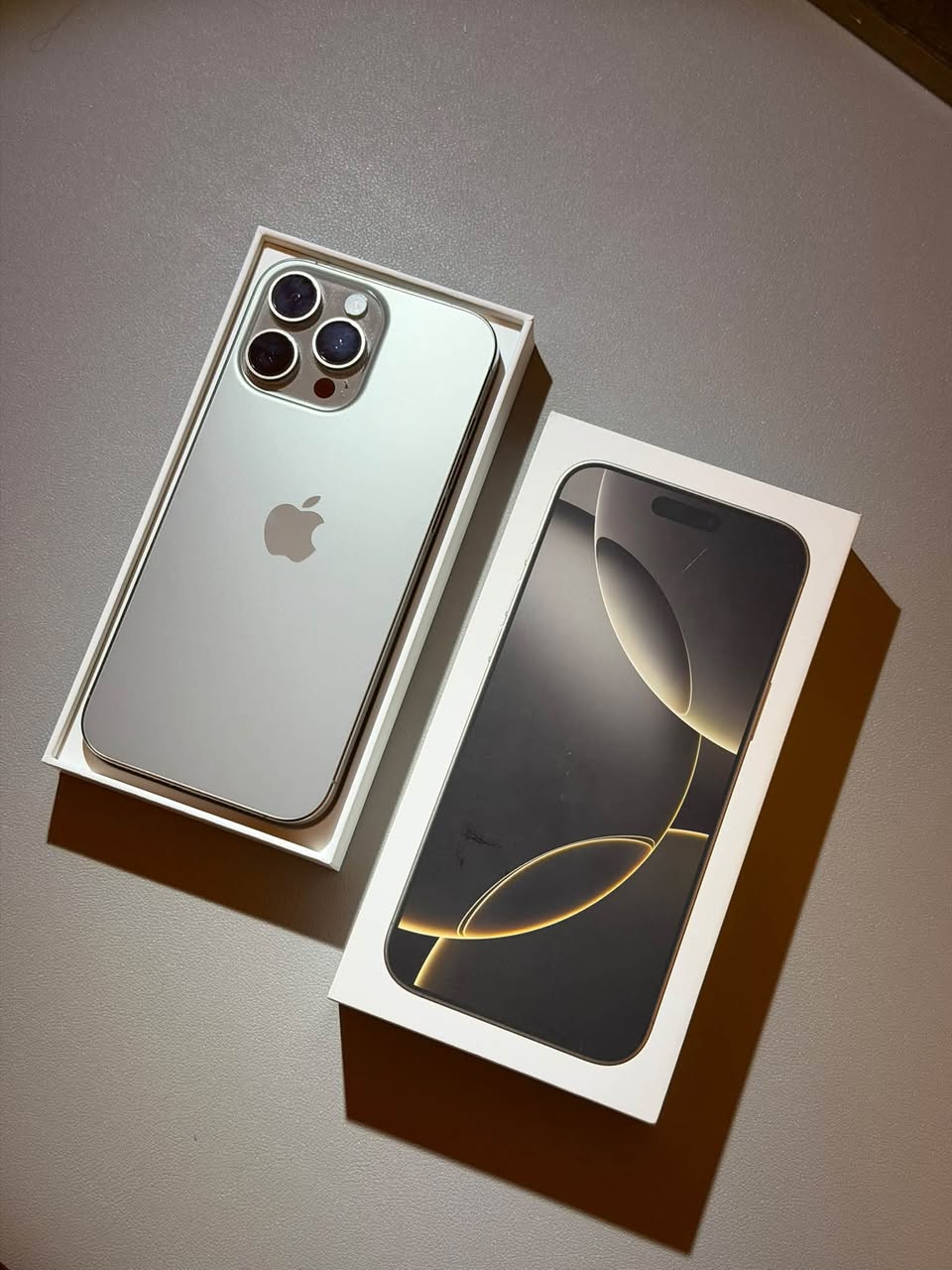 Iphone 16 pro max, 256gb, 89% — 260,000֏