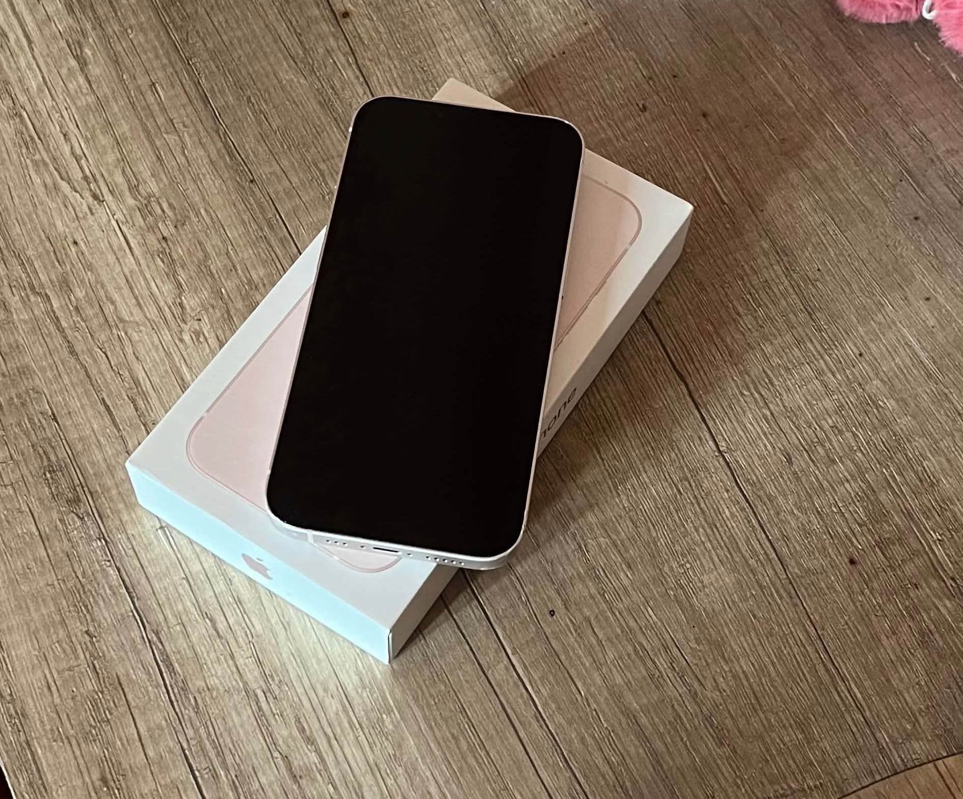 ✅ Վաճառվում է Iphone 13 բանդաղով չբացված — 580₾