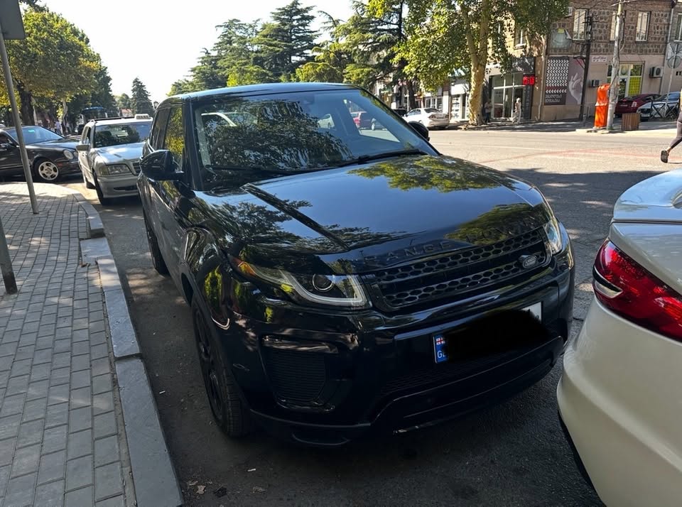 Range Rover Evoque 2018 — 12,500$