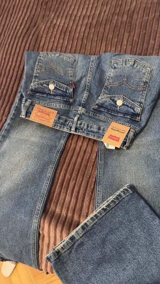 Levi’s 34,36,38,40 have been shipped from abroad very cheaply