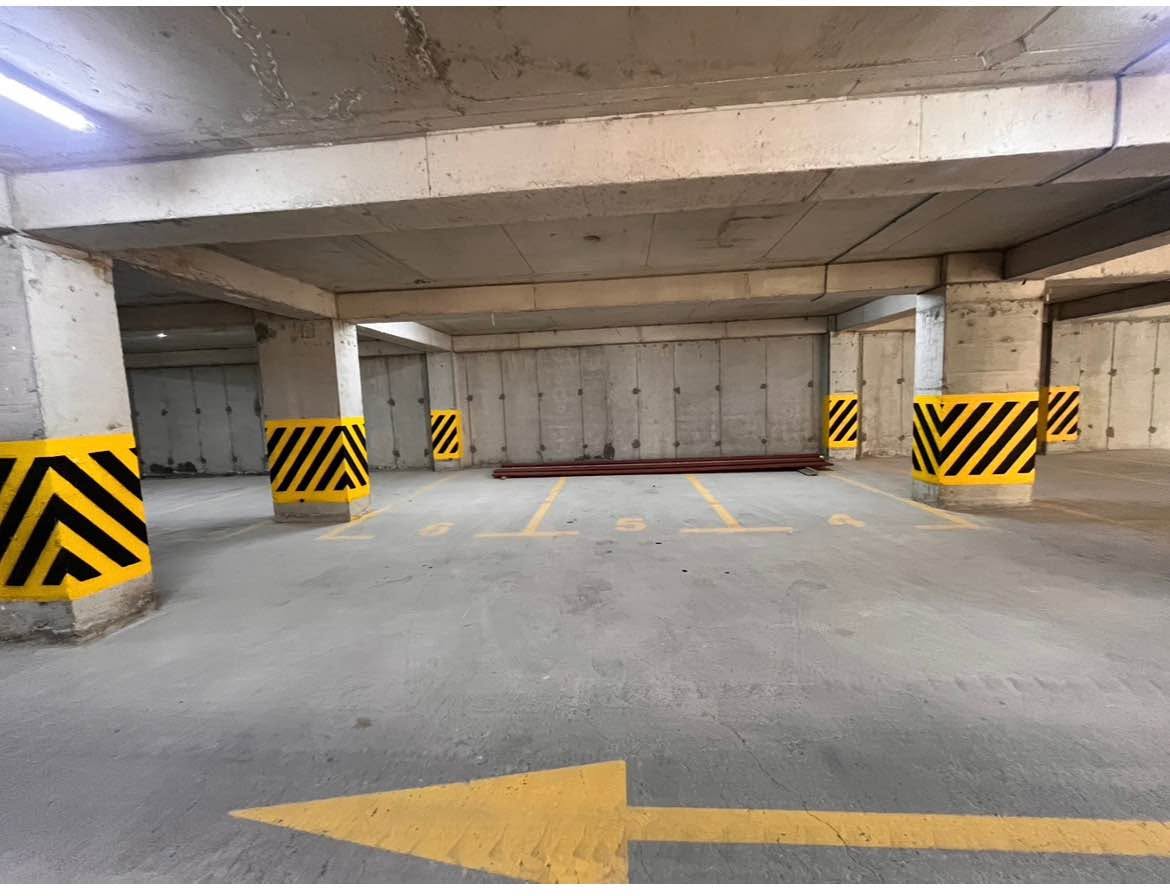 Underground parking space, Moscow Ave 9A