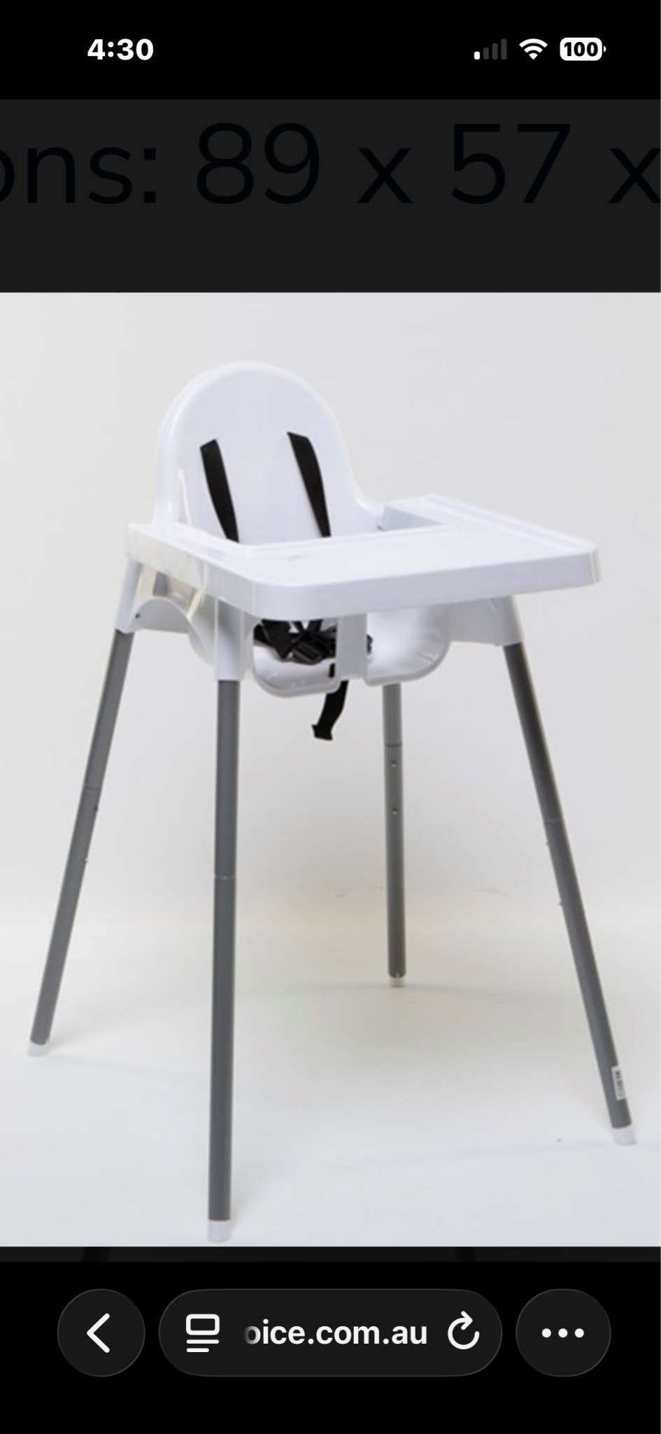 High chair with tray and splat mat