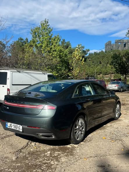 Lincoln MKZ 2016 — 8,500$