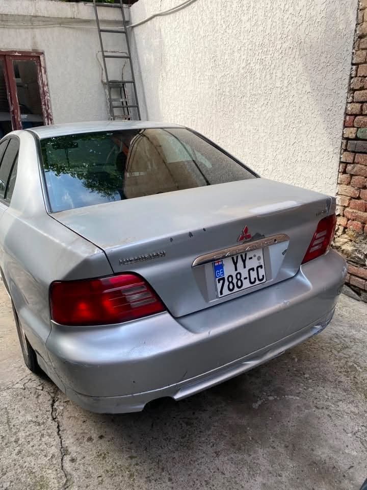 Tiflis'te 2001 model Mitsubish Galant satılık - 1,500$