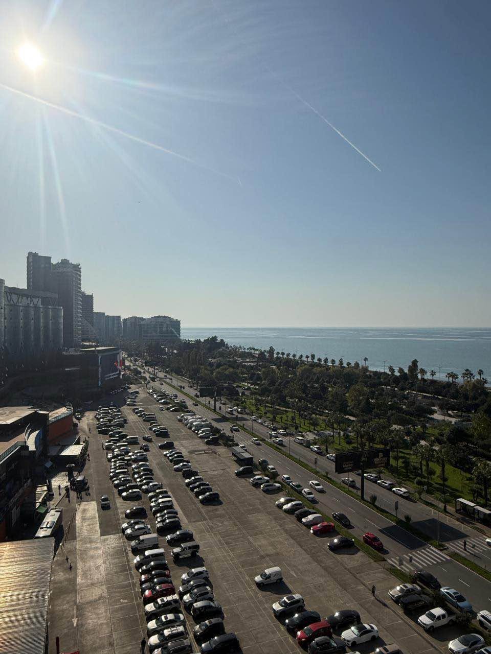 8 otaqlı mənzil kirayə verilir, Batumi — $5,000