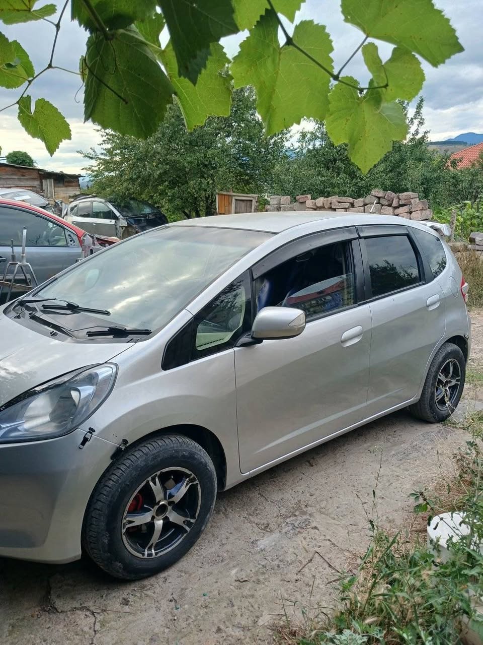 Satılık 2011 1.3 RBJO hibrit 167 bin km ile - 4,400$
