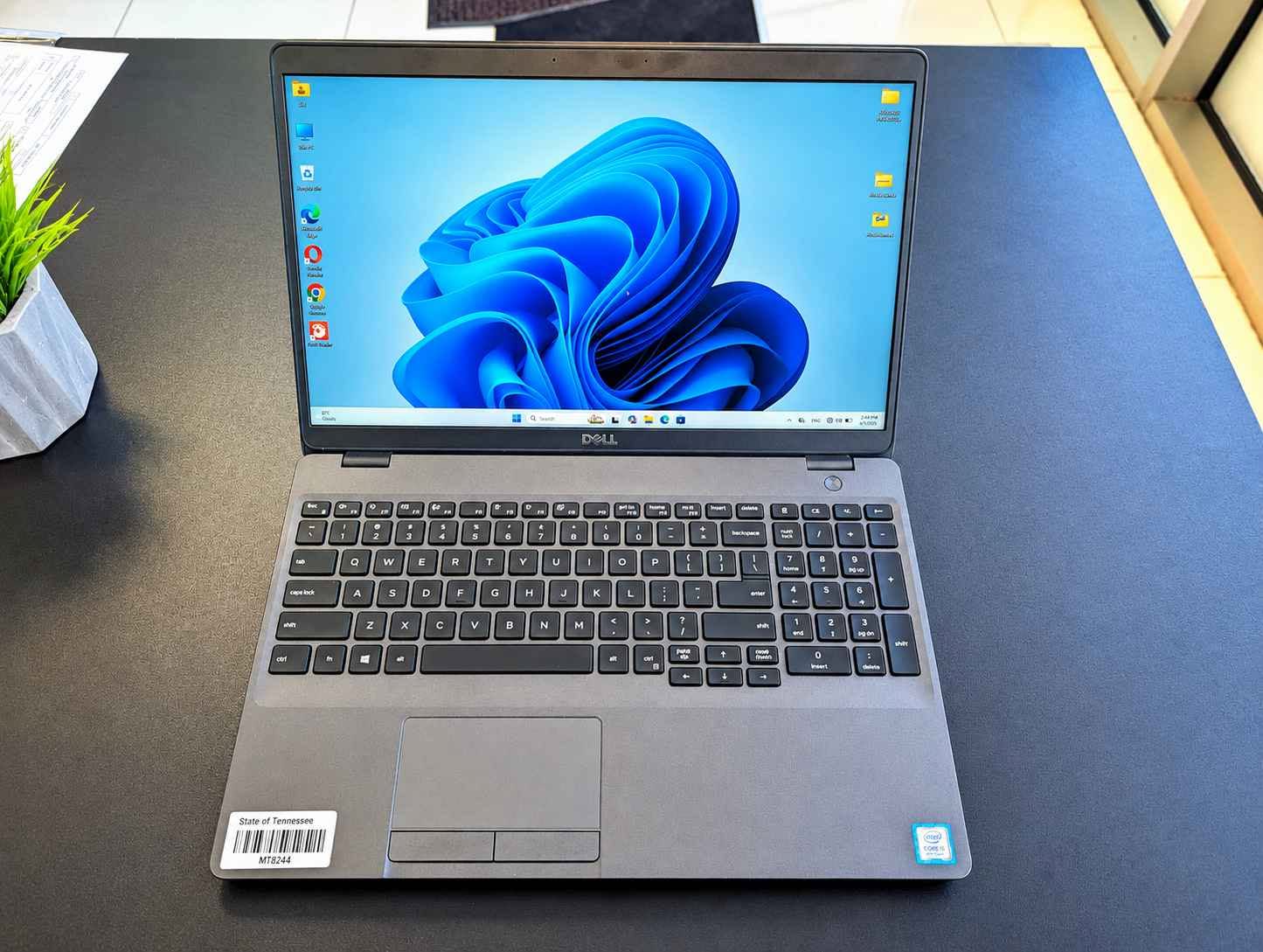 Dell 16 Qb operativ yaddaşı olan noutbuk