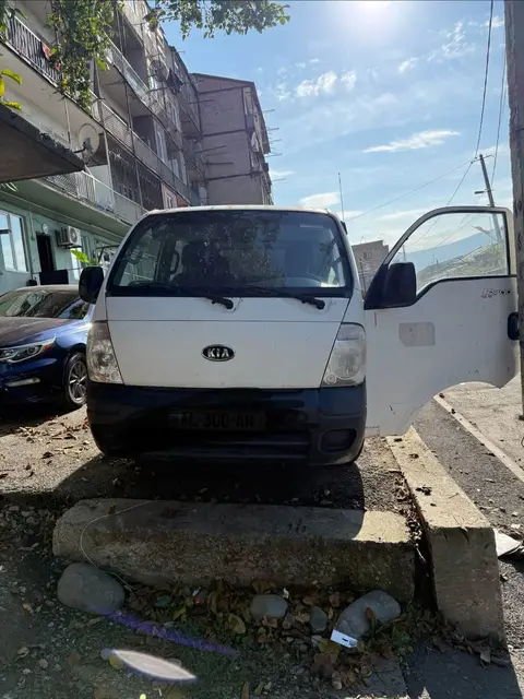 6000 dolara satılır