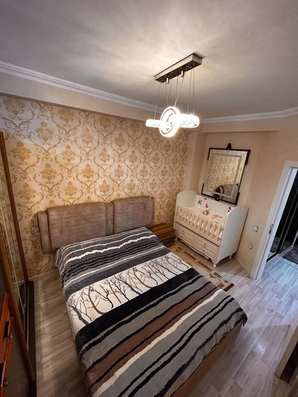 Satılır işıqlı 2 otaqlı mənzil (uğurla yenidən planlaşdırılıb — 169…