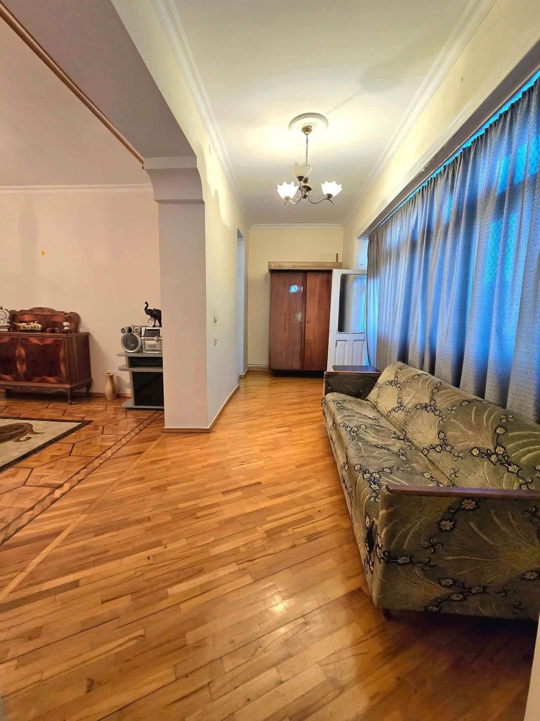 Kütləvi 3 otaqlı mənzil Kirayəyə verilir Kutaisidə 📍