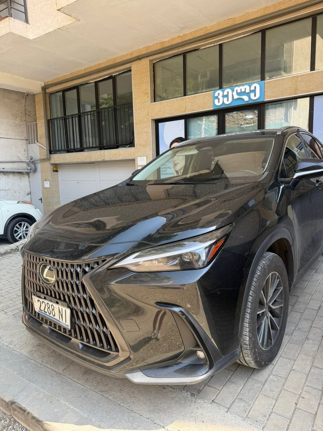 NX 350h — 31,000$