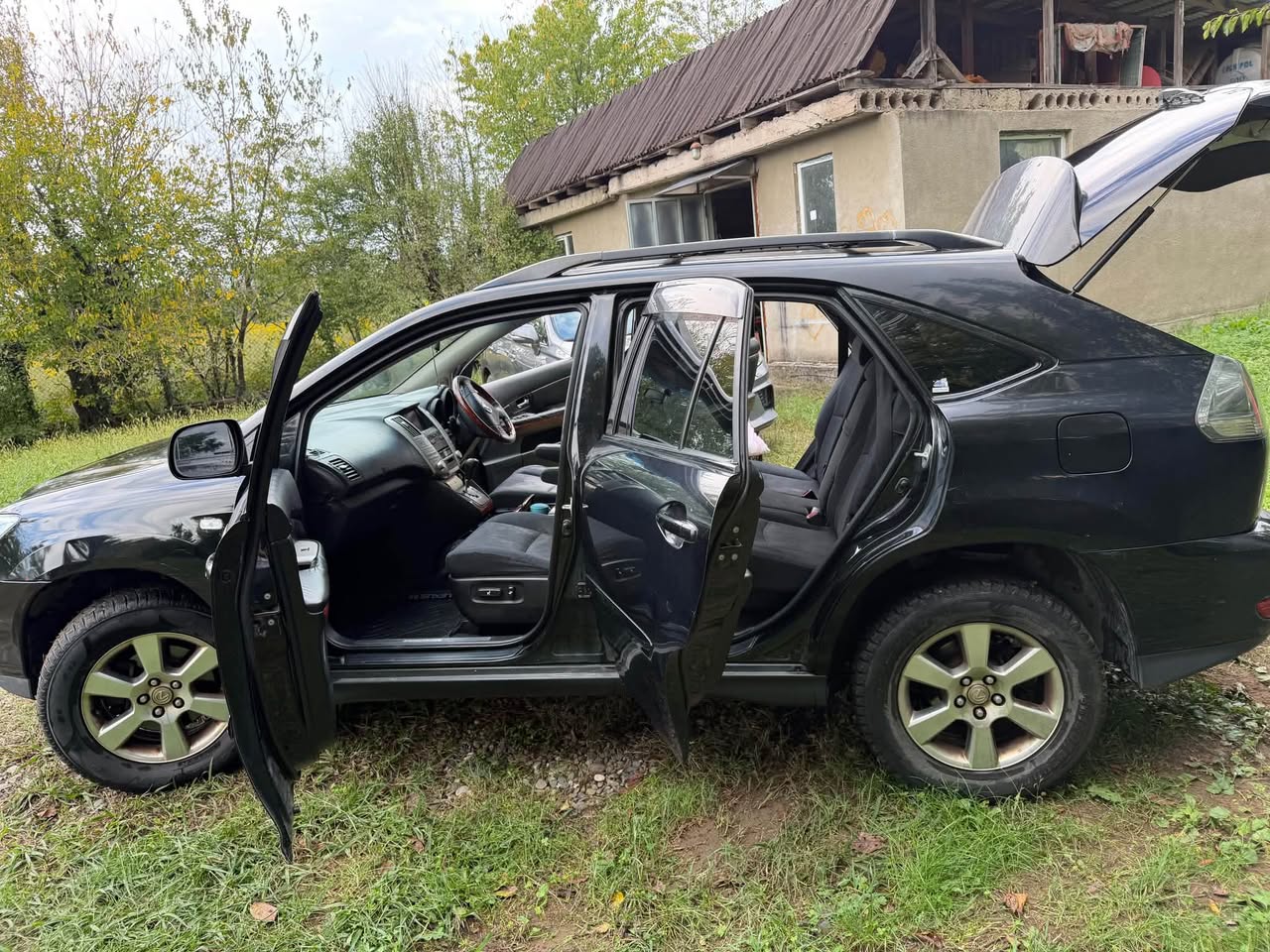 2003 model Lexus 4/4 jeep 2.4 motorlu — 5,700$
