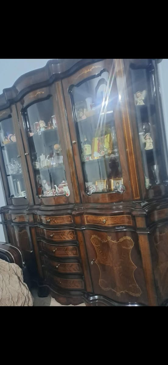 Продаётся. Витрина Макагони. Цена 1300₾