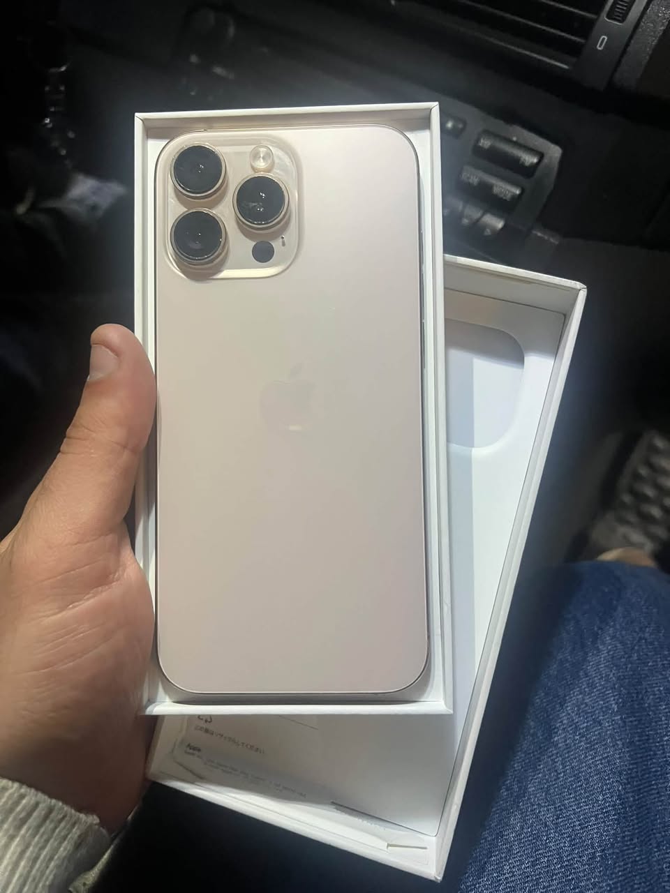 Ифон 16 Pro Max 256 SIM — 250 000 გრუში