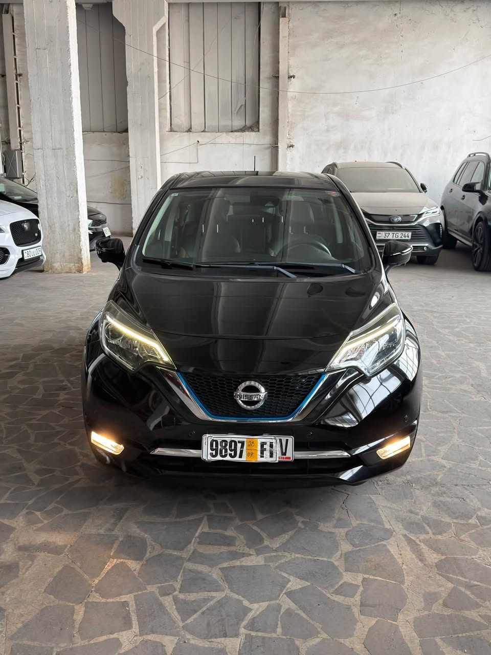 Nissan Note 2017 — 8,500$