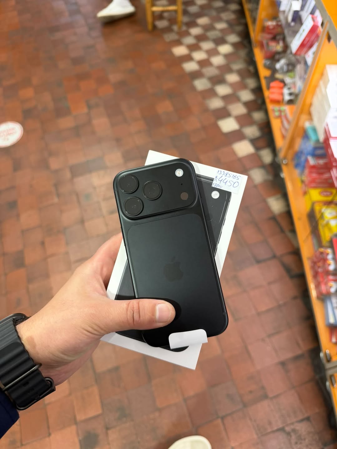 🔥 iPhone 18 Pro 256GB — 4,300₾ satılır